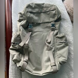 Lululemon Wunderlust Backpack 25L in raw linen